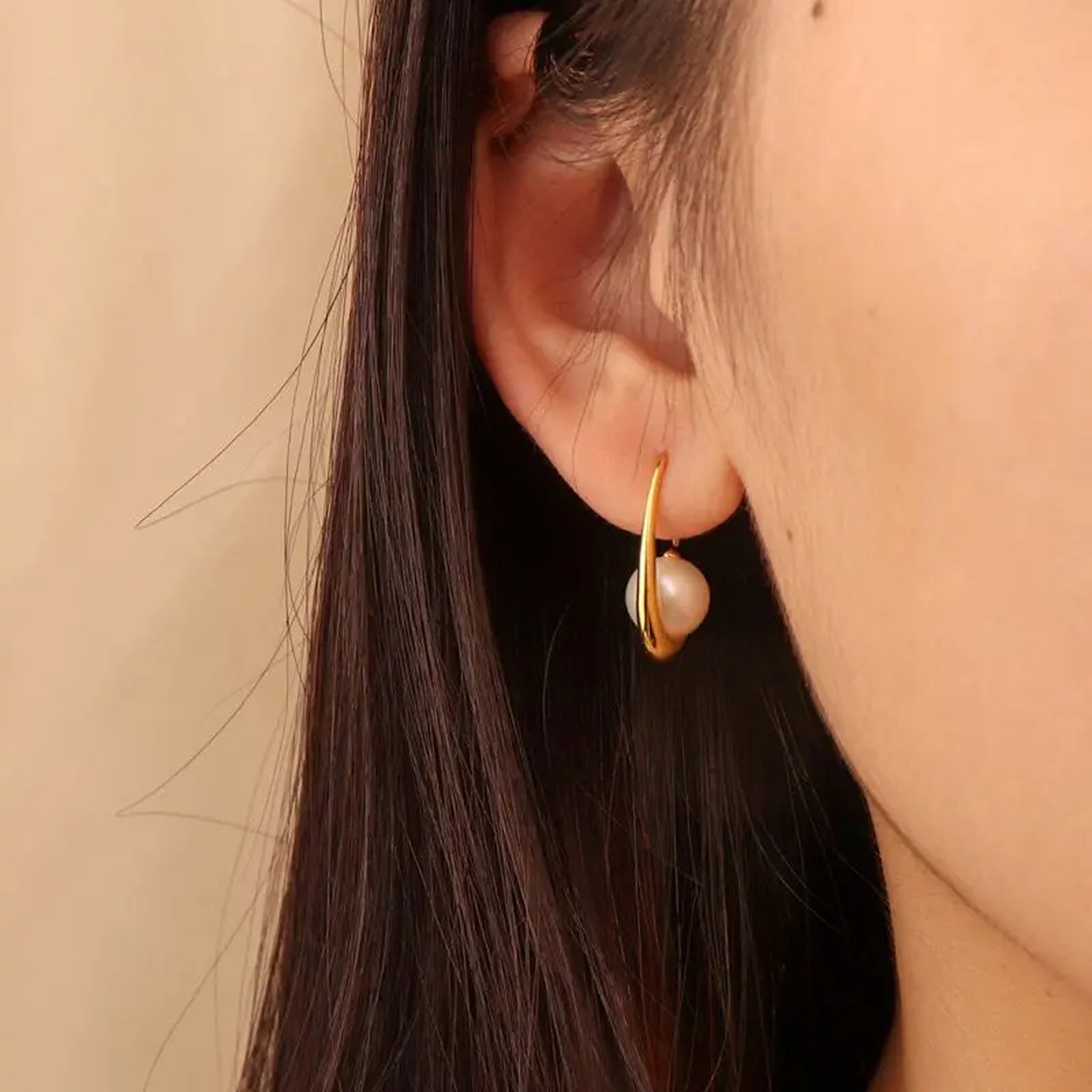 Selene Baroque Pearl Cradle Earrings – Gold-Plated Sterling Silver