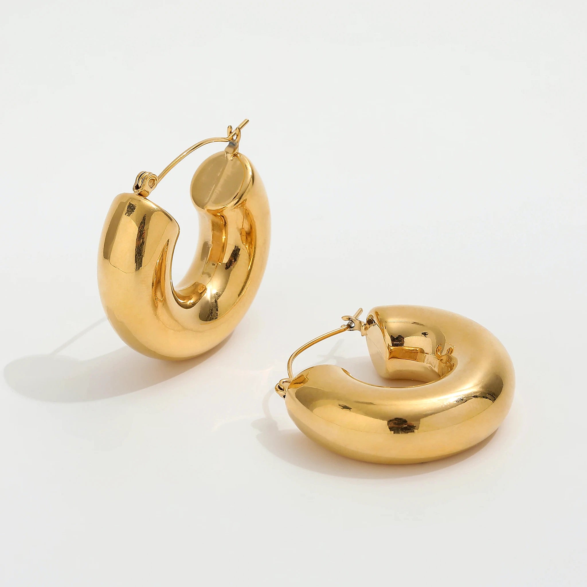 Orla Sculpted Double Hoop Earrings