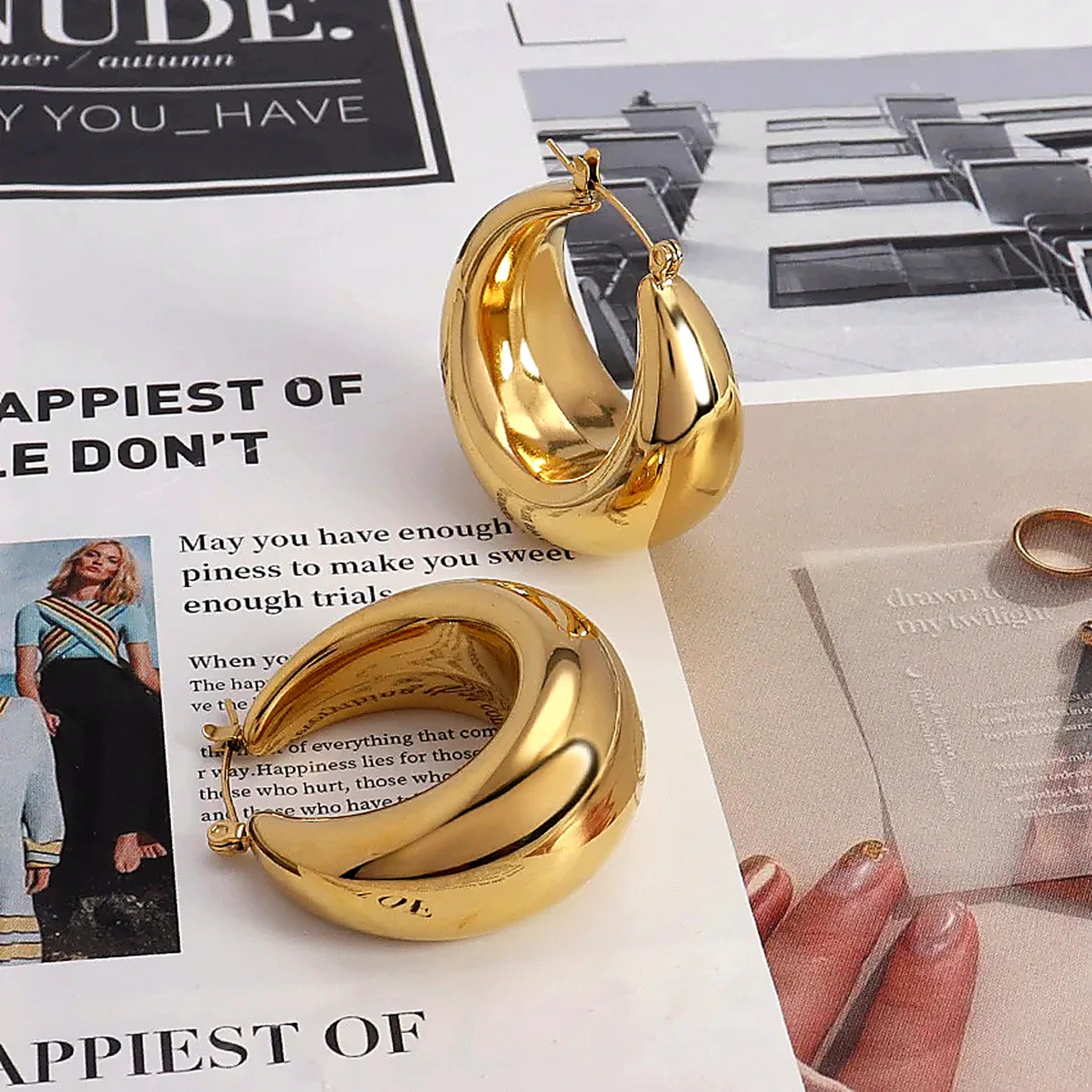 Solene Sculpted Trio Hoop Earrings
